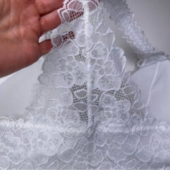 2/$15 Maurices White Lace Racerback Bralette Size Large - Picture 5 of 8